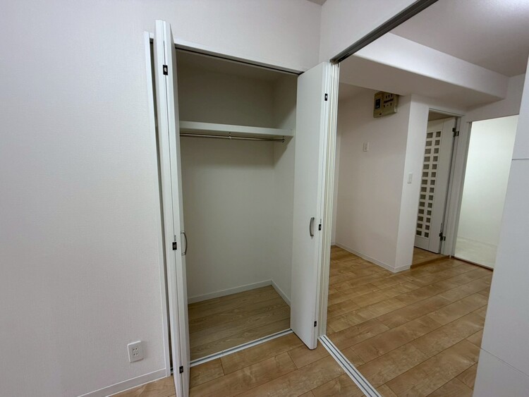 その他 収納スペースが付いていて、お部屋を広く使っていただけます。