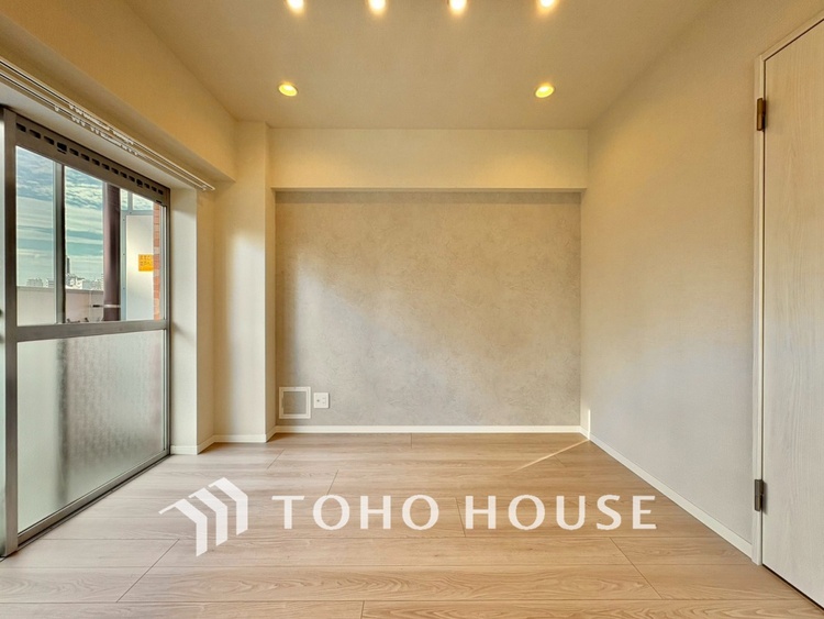 内装 【PRIVATE ROOM】◆快適◆な暮らしに不可欠な収納スペース。快適さとともに思い出も詰まっていく。