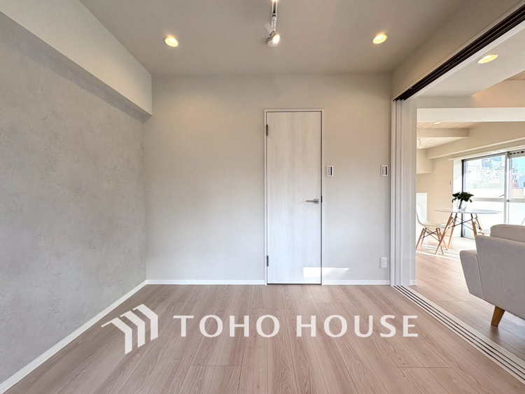 内装 【PRIVATE ROOM】◆属毛離裏◆子は父を手本とし、母に愛育されて成長する。家族の深い繋がり。いつまでも大切にしたい。