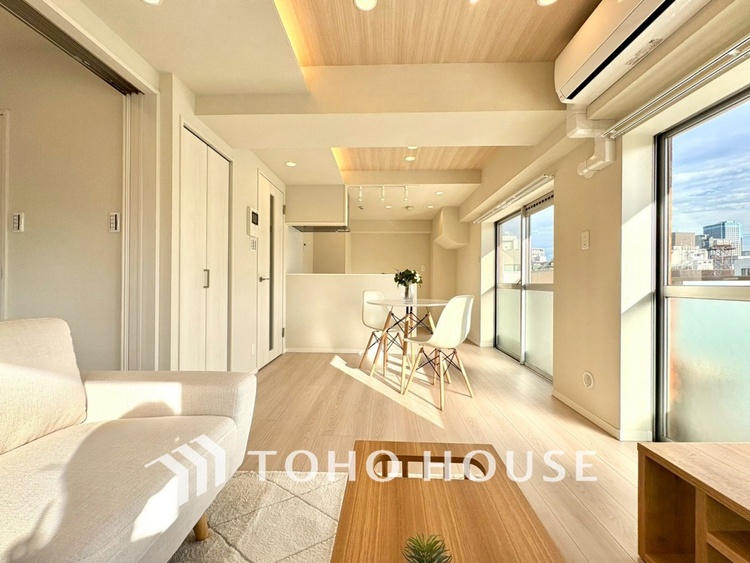 内装 【LIVING】◆住む喜び、楽しさ、感動◆を君と共有したい。いつまでもずっと家族を見渡せるこの広い空間で。