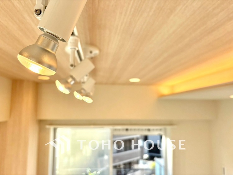 内装 【LIVING】◆Sunshine◆光が燦々と入り、いるだけで気持ちいい。「開放的でゆとりあるお部屋です。」