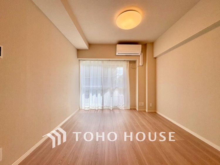 内装 【LIVING】◆眩い◆光が燦々と入り、家族の笑顔を照らす。「いつまでも続いて」と願う夢のような毎日がここにある。