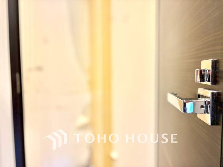 トイレ 現在改装中◆快適◆な生活に不可欠。節水型の高性能トイレを新設。