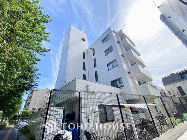 外観 【APPEARANCE】◆眩い◆光が燦々と入り、家族の笑顔を照らす。「いつまでも続いて」と願う夢のような毎日がここにある。