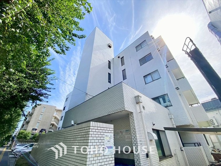 外観 【APPEARANCE】◆陽光◆が差し込む。この開放的な空間に家族の笑顔が集う。家族が一緒に過ごす空間は明るく、そして居心地よく。