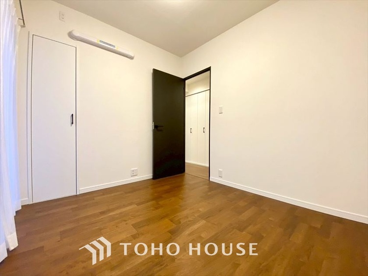 内装 【PRIVATE ROOM】◆属毛離裏◆子は父を手本とし、母に愛育されて成長する。家族の深い繋がり。いつまでも大切にしたい。