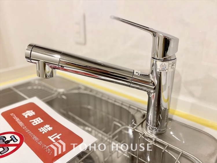 キッチン 【KITCHEN】◆ワクワク◆開放的で機能性も高いシステムキッチン。お子様は毎日のご飯にワクワク！