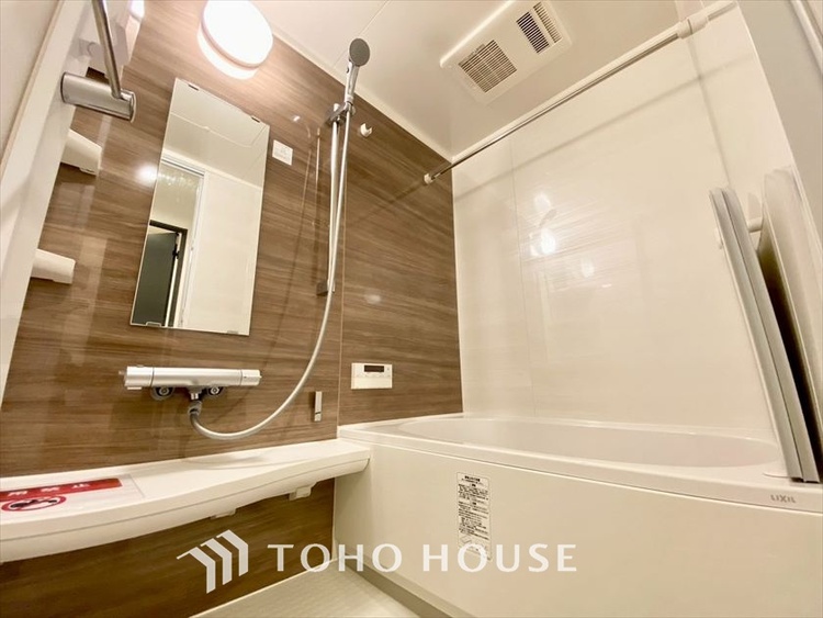 風呂 【BATHROOM】◆プライベートな空間◆simpleだからrelaxできるんです。こころもからだもキレイさっぱり。