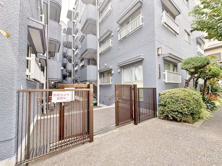 エントランス エントランスは、毎日の行き帰りで使う大事な空間です。