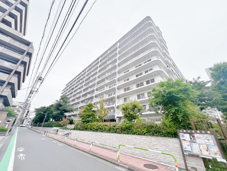 外観 現地に足をお運びいただいた際には、周辺散策などをお勧めいたします。