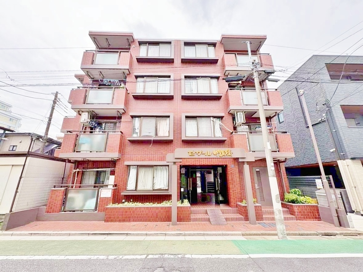 外観 資料には掲載していない情報が、現地にはたくさんあります。是非一度、現地をご確認ください。