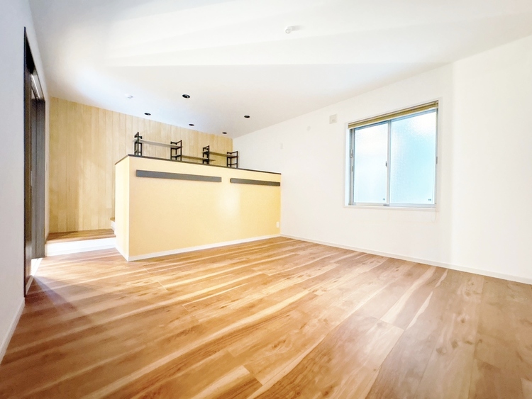 寝室 書斎や寝室へと変わっていくこの１室にどうアレンジするか、それを想像するだけで夢が膨らみますね。