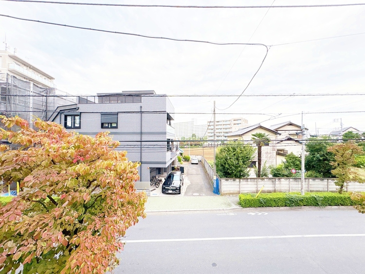 バルコニー 頬をなでる、優しい風を感じることが出来ます。