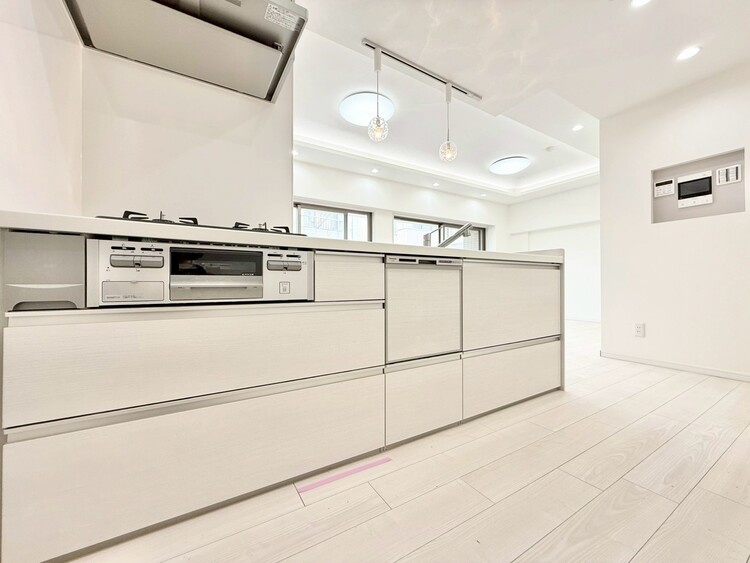 キッチン 洗練されたスタイリッシュなデザイン性と使いやすさを備えた仕様。