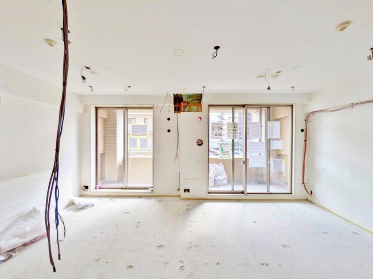 居間 【建築中】忙しく過ぎゆく日常を置き去るほど、ゆったりした時間が流れるリビング。