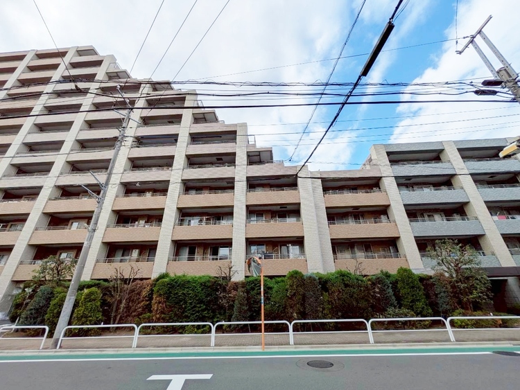 外観 資料には掲載していない情報が、現地にはたくさんあります。是非一度、現地をご確認ください。