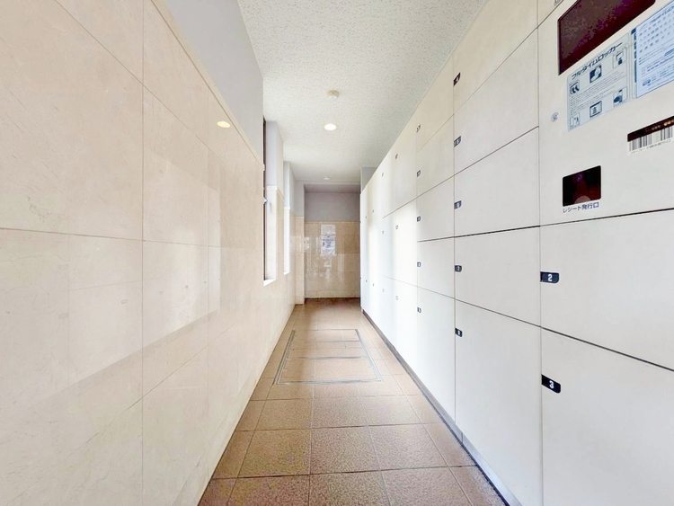 設備 留守時に便利な宅配ボックスを完備。