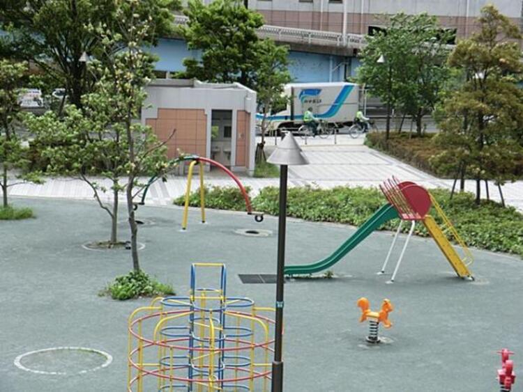 周辺 品川シーサイド公園　270ｍ