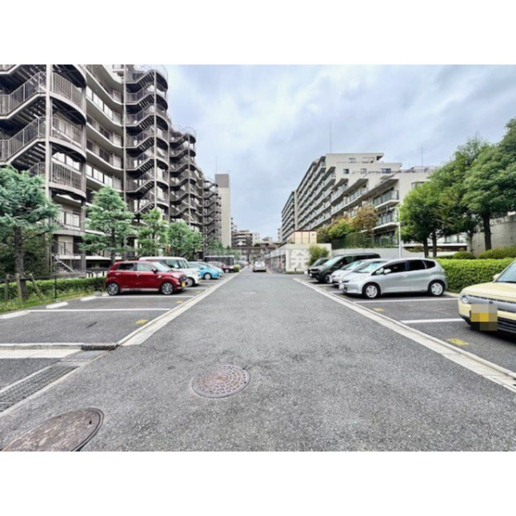 駐車場 ２０２５年１０月現在空き無し