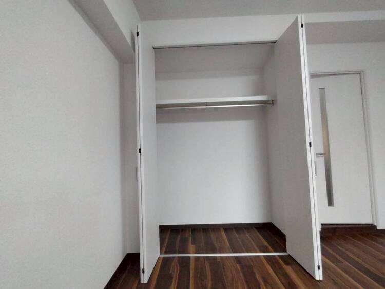 その他 収納スペースが付いていて、お部屋を広く使っていただけます。