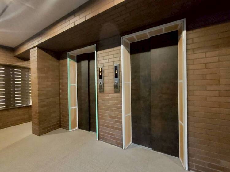 その他 エレベーター完備のため荷物が多くなっても安心。