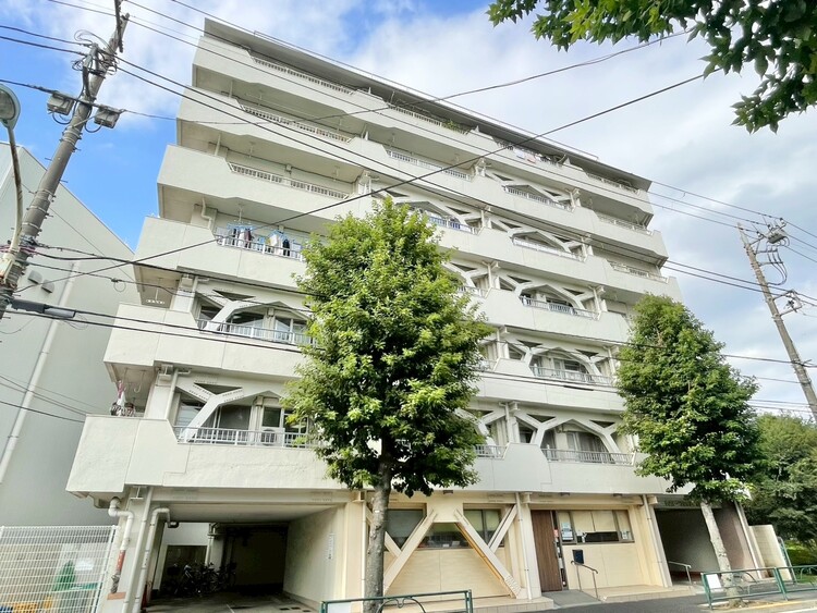 その他 飽きのこないシンプルモダンな外観です。