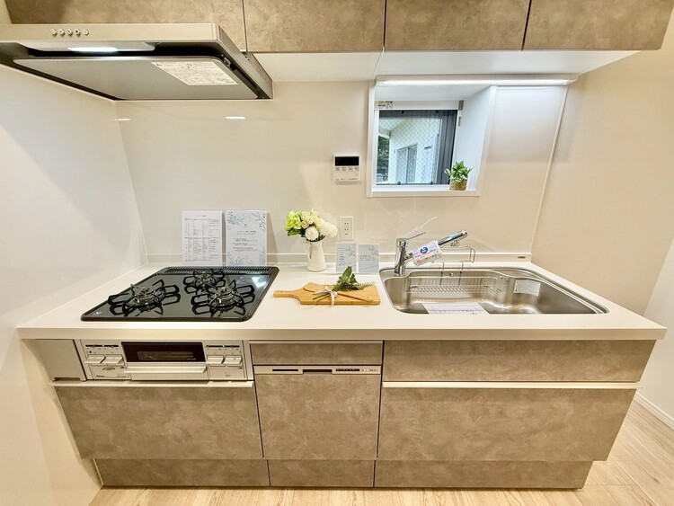 その他 使いやすくスタイリッシュなキッチン空間になっております。