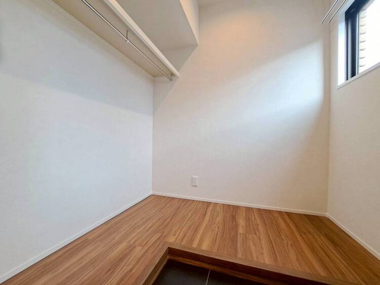 その他 収納スペースが付いていて、お部屋を広く使っていただけます。