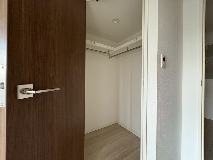 その他 収納スペースが付いていて、お部屋を広く使っていただけます。