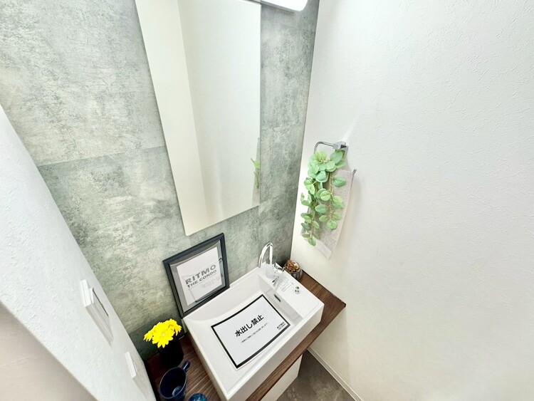 その他 清潔感を感じられる洗面化粧台。