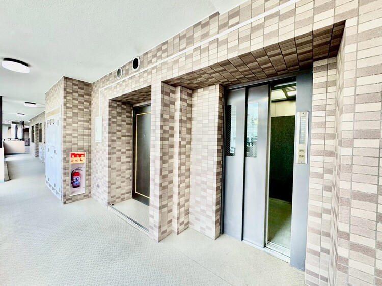 その他 エレベーター完備のため荷物が多くなっても安心。