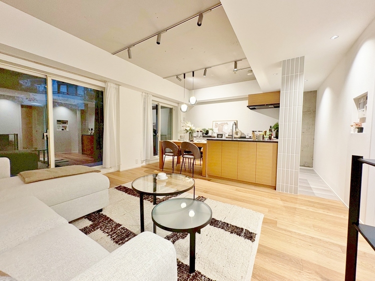 その他 シンプルな内装と偏り過ぎないデザインで統一しました。