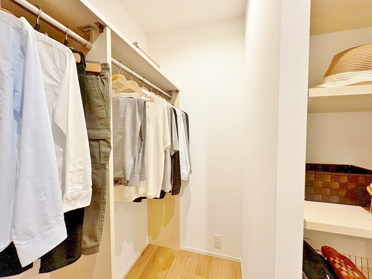 その他 収納スペースが付いていて、お部屋を広く使っていただけます。