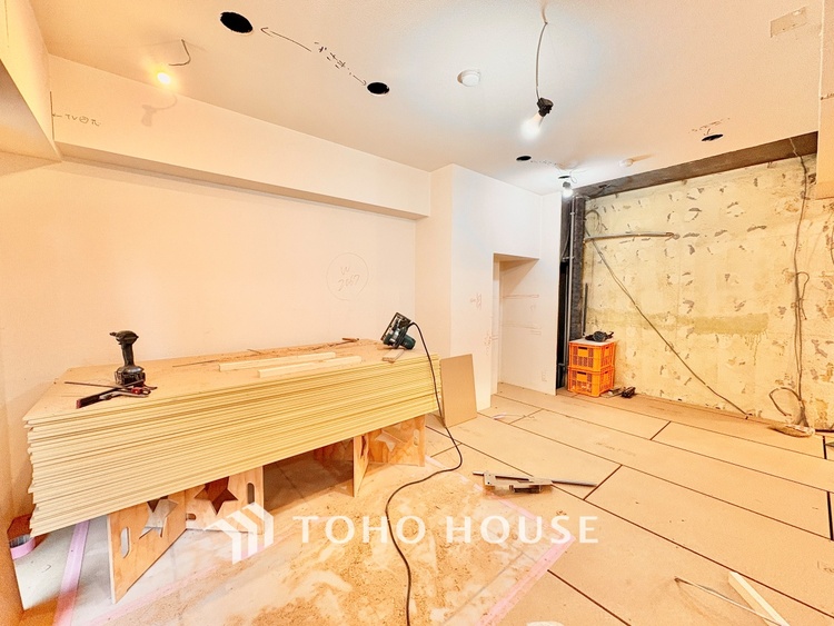 外観 ◆海の向こうへ沈む夕日◆オレンジ色の光は大人になった今の僕にはわかる。1日の終わりを伝えに来たわけではなく、また明日が来る方へ導いてくれた事を。