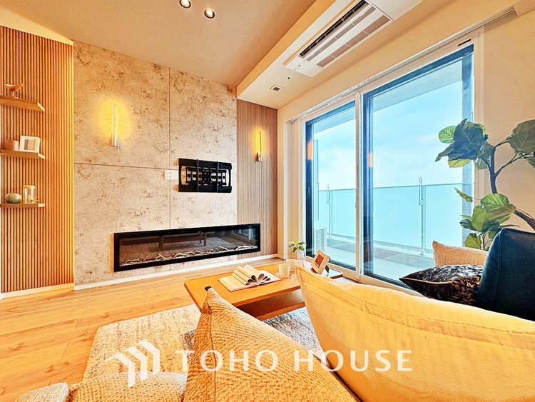 内装 ◆瀟洒な空間◆落ち着きのある彩が見事に調和させた瀟洒な空間を演出。ここに集まる家族の会話と笑顔が絶え間なく続く幸せな空間。