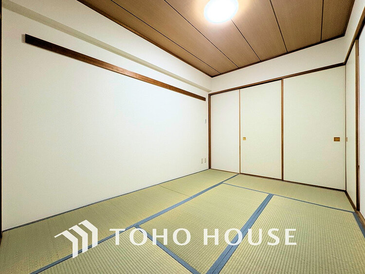 内装 客間はもちろん、個人のスペースにも使える和室