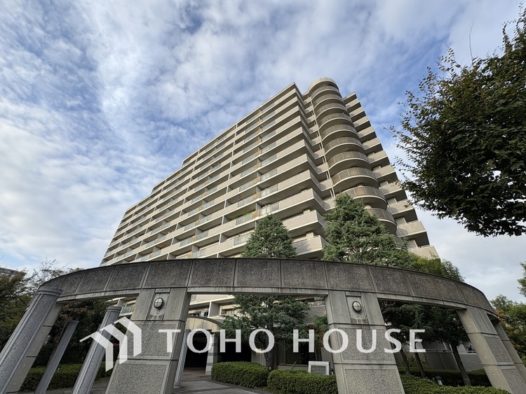 外観 〜大切なペットとの生活〜8階南東向きのため陽当り・眺望良好〜リノベーション3LDK〜