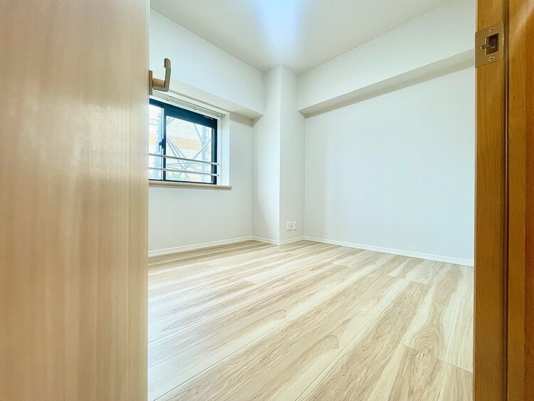 内装 【PRIVATE ROOM】◆属毛離裏◆子は父を手本とし、母に愛育されて成長する。家族の深い繋がり。いつまでも大切にしたい。