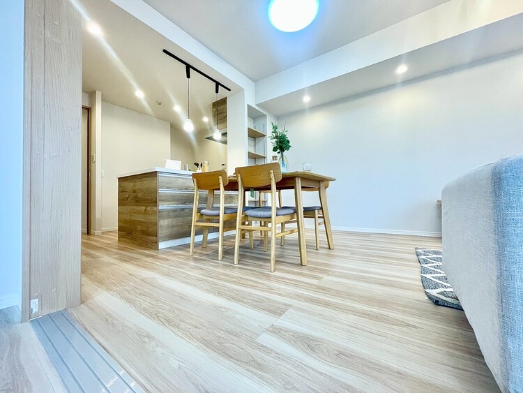 内装 【LIVING】◆simple is best◆無駄のない綺麗なつくりのリビングルームであなただけの暮らしを。