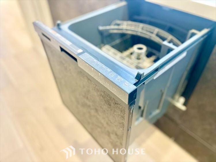 キッチン 【KITCHEN】◆ワクワク◆開放的で機能性も高いシステムキッチン。お子様は毎日のご飯にワクワク！