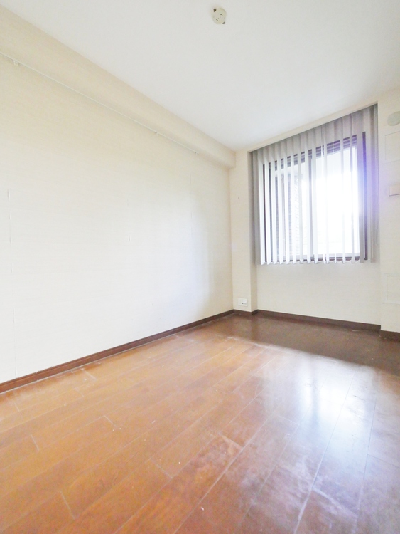 内装 ◆ここに在る◆事も無げに美しく、伝えるには筆舌に尽くし難い。豪華絢爛や華美と言う事ではなく、住まう者にとって暮らし易く心地がいいと言う美しさがこの住まいには込められている。