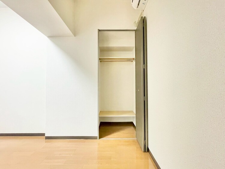 その他 収納スペースが付いていて、お部屋を広く使っていただけます。