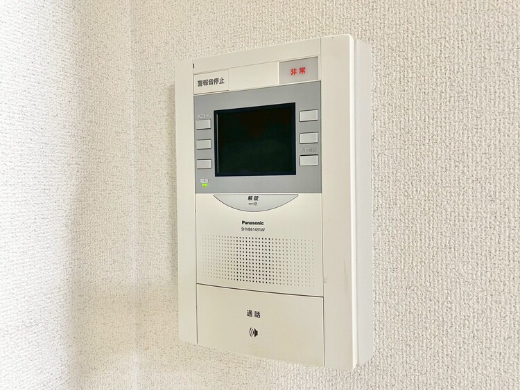 その他 誰が来てもわかる様にモニター付きインターホンを設置。