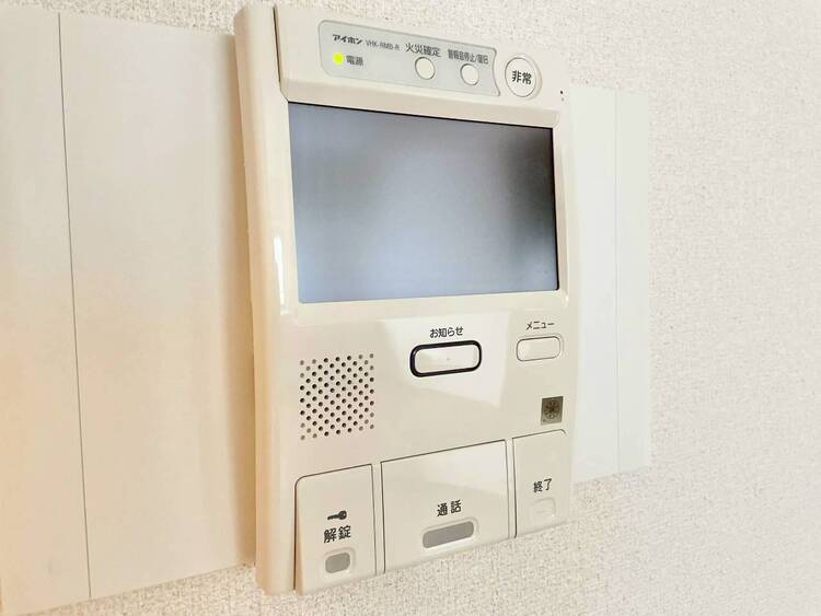 その他 誰が来てもわかる様にモニター付きインターホンを設置。