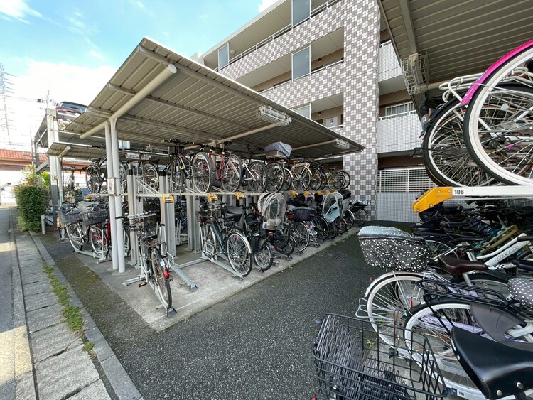 その他 駐輪場も綺麗に整頓されています。※空き状況は都度ご確認下さい。