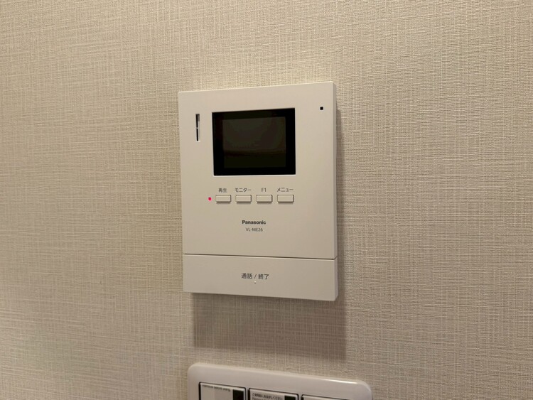 その他 誰が来てもわかる様にモニター付きインターホンを設置。