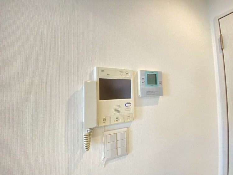 その他 誰が来てもわかる様にモニター付きインターホンを設置。