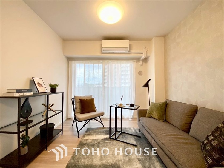 内装 【LIVING】◆扉を◆開くとこの景色。家族の”おかえり”の声が聞こえてきそう。