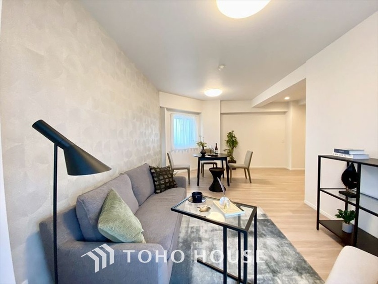 内装 【LIVING】◆Sunshine◆光が燦々と入り、いるだけで気持ちいい。「開放的でゆとりあるお部屋です。」