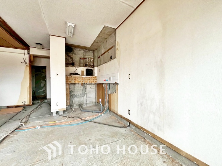 内装 現在改装中◆属毛離裏◆子は父を手本とし、母に愛育されて成長する。家族の深い繋がり。いつまでも大切にしたい。